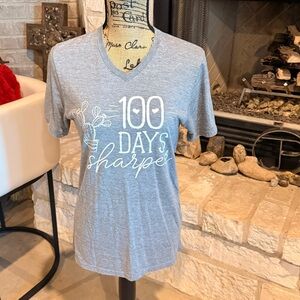 Source Unknown Heather Gray Graphic V-Neck Tee